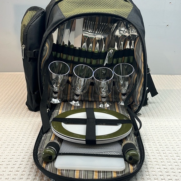 Other - Picnic Backpack Never Used Green Canvas